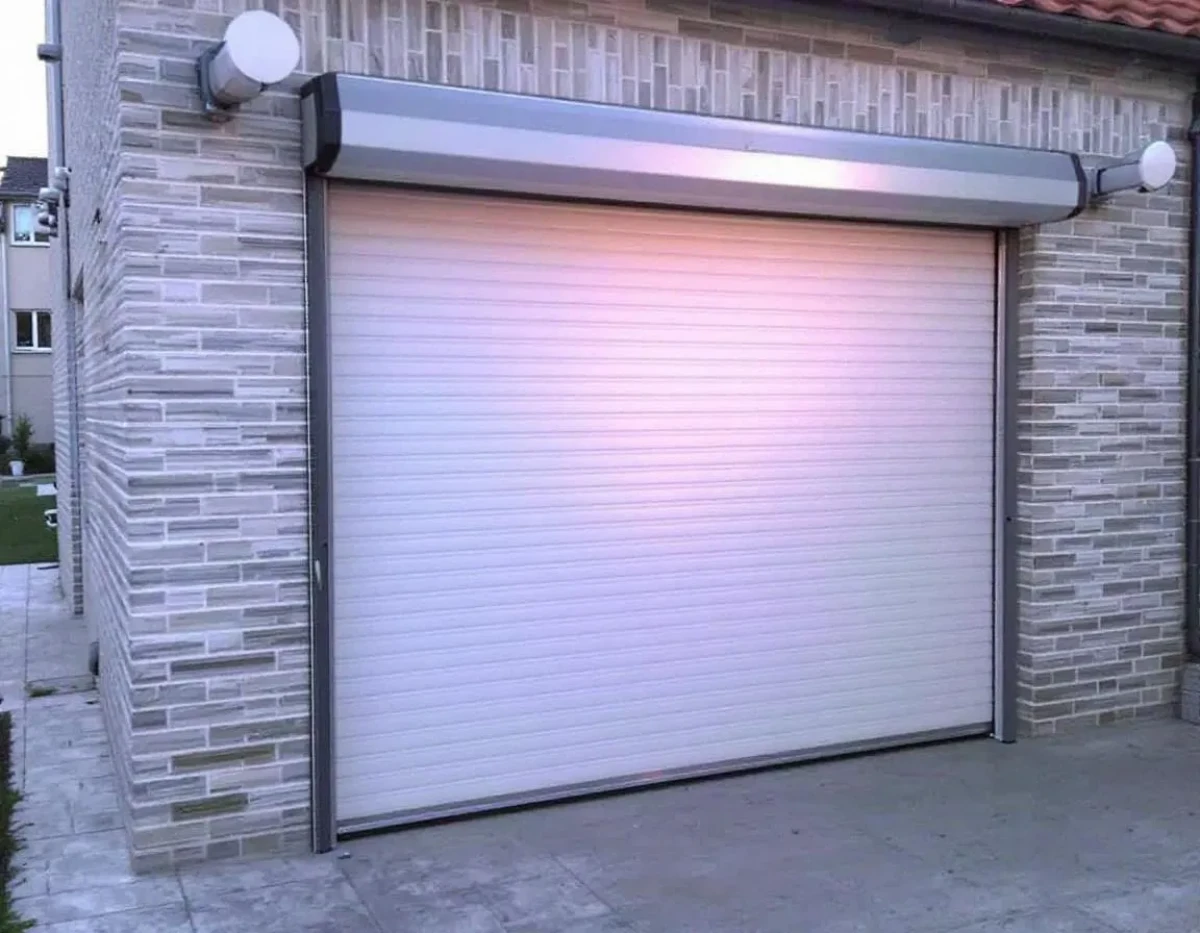 Motorisation de Portail : Comparatif Pratique entre Portails Battants et Coulissants